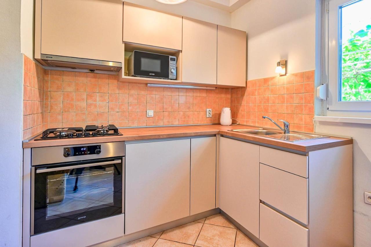 Apartments Marija Пула Екстер'єр фото