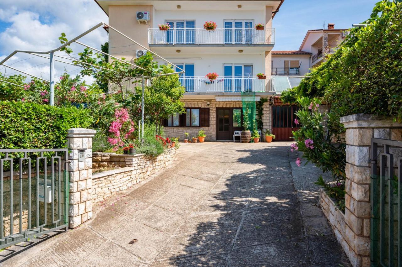 Apartments Marija Пула Екстер'єр фото